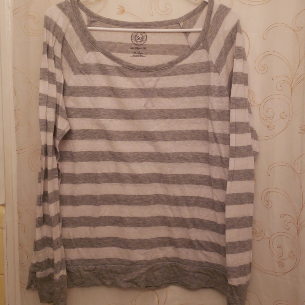 Used long sleeve shirt